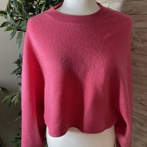 Aritzia Wilfred Free Cropped sweater medium